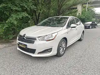 Citroën C4L 2013