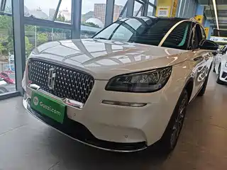 Lincoln Adventurer 2021