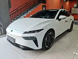 Dongfeng Yipai eπ007 2025