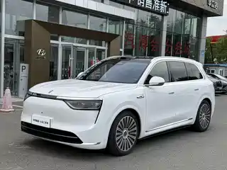 AITO Wenjie M8 2025