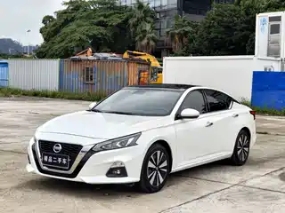 Nissan Teana 2022