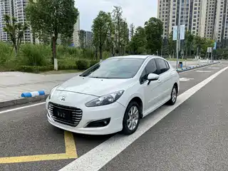 Peugeot 308 2015
