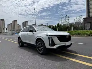 Cadillac XT5 2025