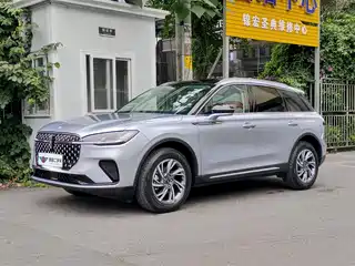 Lincoln Adventurer 2023