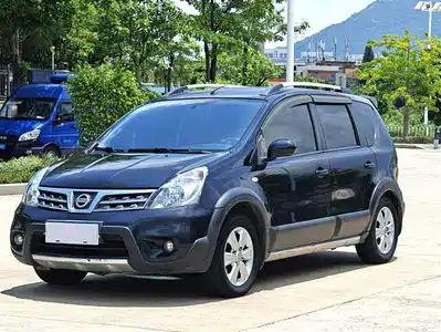 Nissan Livina 2011