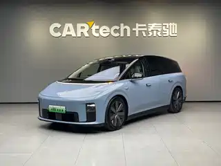 Li Auto Li i8 2025