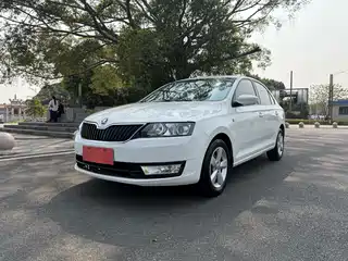 Škoda Rapid 2013