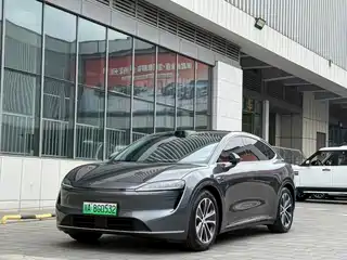 Zhijie Luxeed R7 2024
