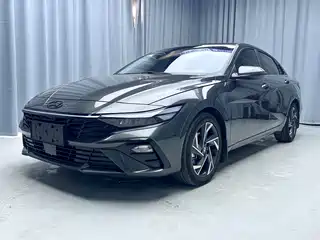 Hyundai Elantra 2023