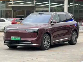 AITO Wenjie M8 2025