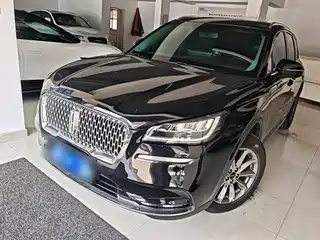 Lincoln Adventurer 2020