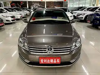 Volkswagen Magotan 2013