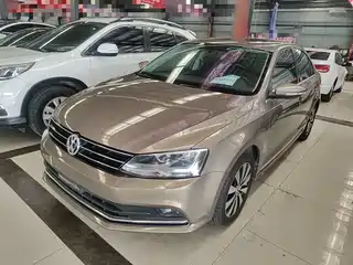 Volkswagen Sagitar 2016