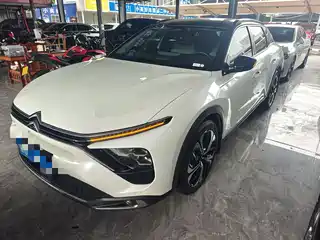 Citroën Versailles C5 X 2021