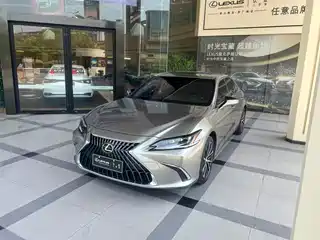 Lexus ES 2023