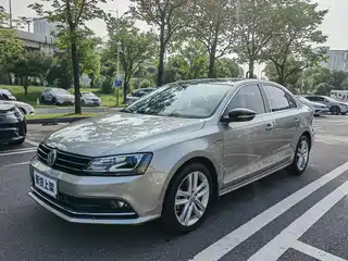 Volkswagen Sagitar 2017