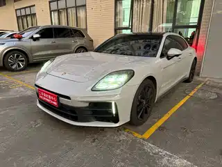 Porsche Panamera 2024