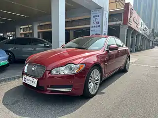 Jaguar XF 2011