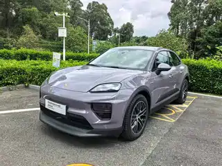 Porsche Macan EV 2025