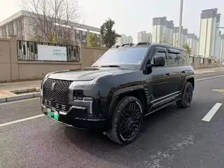 Yangwang U8 2023