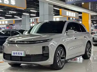 Li Auto L6 2024
