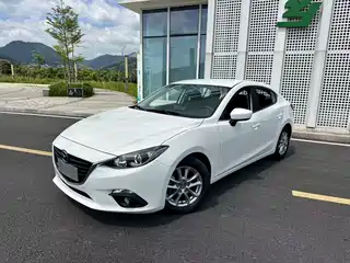 Mazda Mazda3 Axela 2015