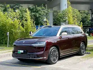 AITO Wenjie M9 2025