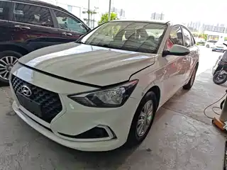 Hyundai Elantra 2019
