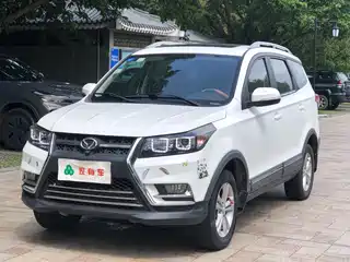 BAIC Huansu S3 2016