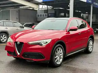 Alfa Romeo Stelvio 2017
