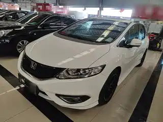Honda Jade 2015
