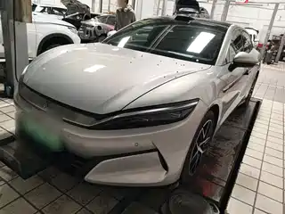 BYD Han L 2025