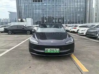 Tesla Model 3 2024