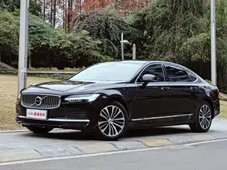 Volvo S90 Plug-in Hybrid 2023