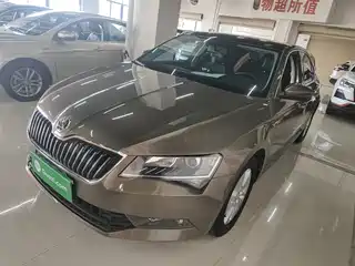 Škoda Superb 2017