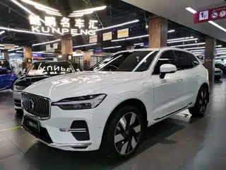 Volvo XC60 Plug-in Hybrid 2024