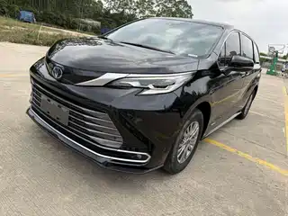 Toyota Sienna 2023