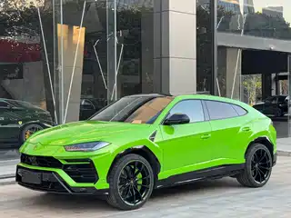 Lamborghini Urus 2021
