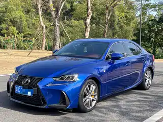 Lexus IS 2017