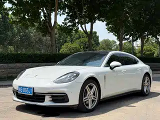 Porsche Panamera 2020