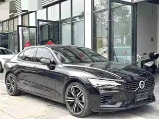Volvo S60 Plug-in Hybrid 2021