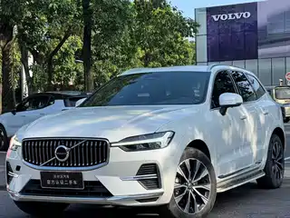 Volvo XC60 2022