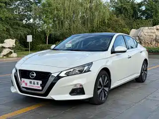 Nissan Teana 2026