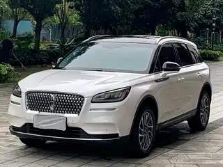 Lincoln Adventurer 2021