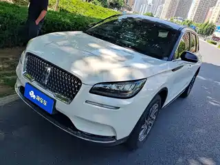 Lincoln Adventurer 2020