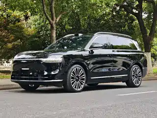 AITO Wenjie M9 2023