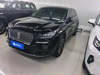 Lincoln Adventurer 2021