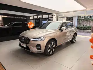 Volvo XC60 Plug-in Hybrid 2024