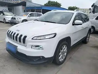 Jeep Cherokee 2016