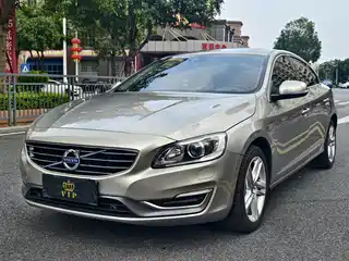 Volvo S60 2015